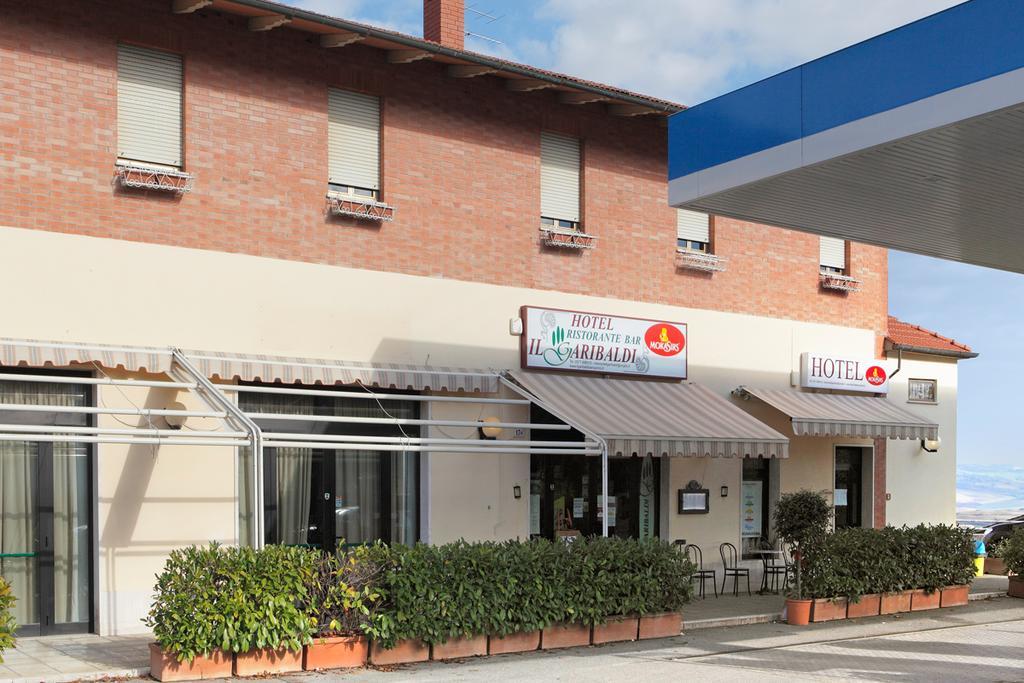 Hotel Il Garibaldi San Quirico dʼOrcia Habitación foto